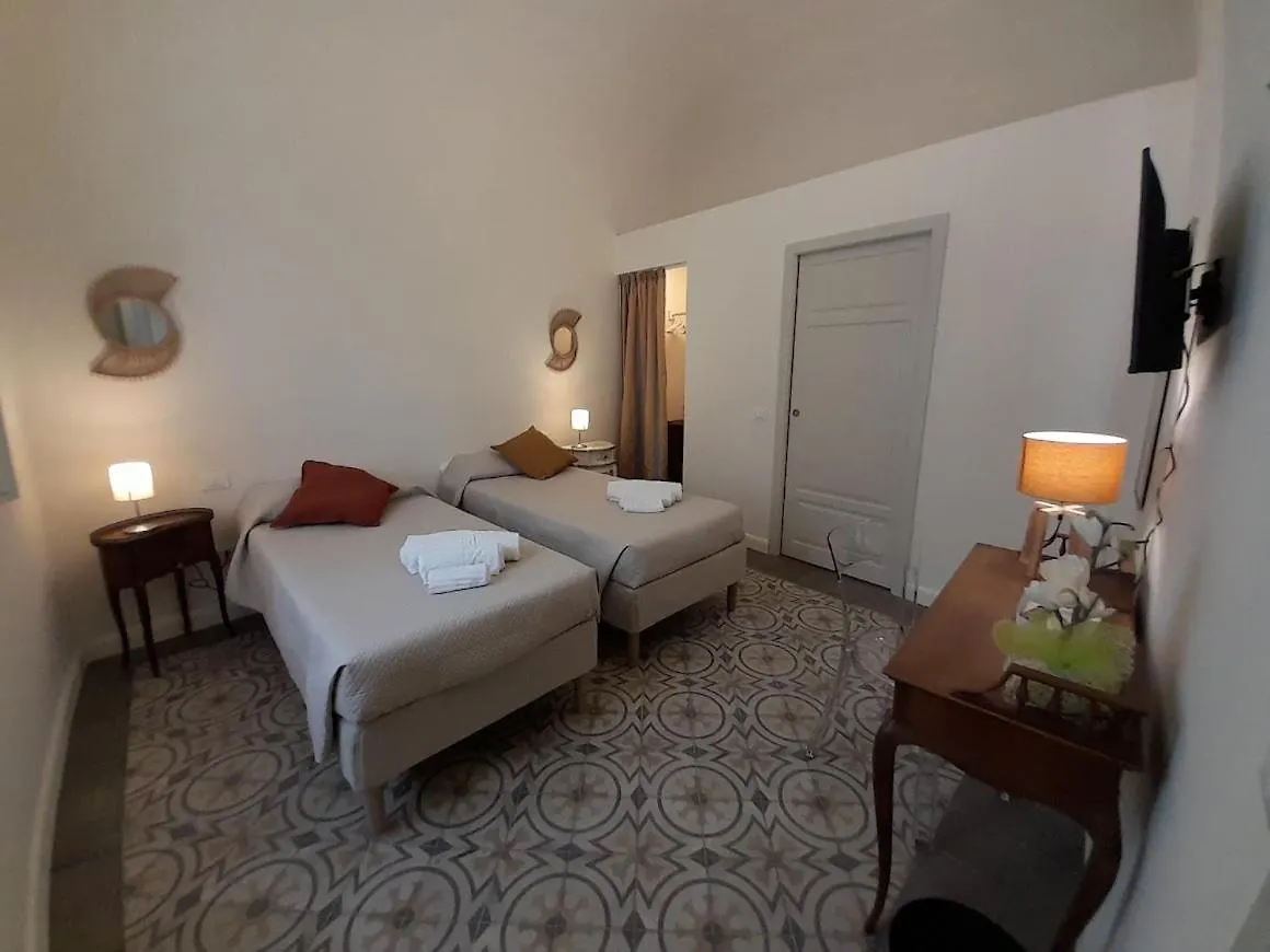 Oda ve Kahvaltı B&B Villino Luschi Pisa Centro